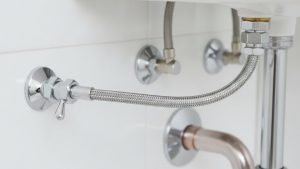 What Supply Line Size Does an Allen + Roth Faucet Need — and How Do You Get It Right?